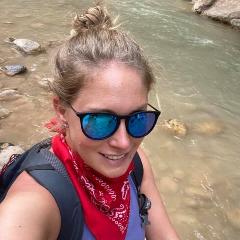 Meet your Posher, Elizabeth